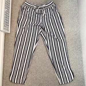 ♦️Zara pinstriped pants
